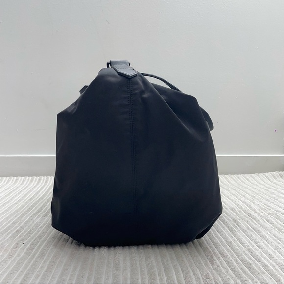 Lululemon Carry Me Om Tote Duffle Bag - Picture 3 of 12